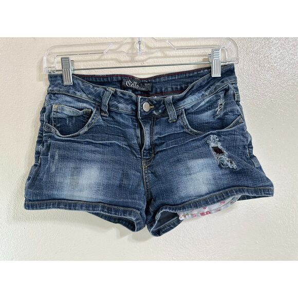Cello Junior's Low Rise Distressed Blue Jean Bootie Shorts, Size L - Picture 1 of 3